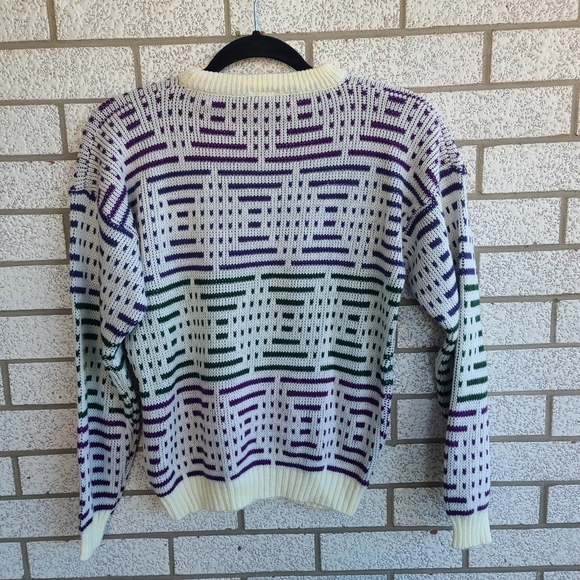 Vintage Grandpa-core White, Green and Purple Sweater - Picture 4 of 8